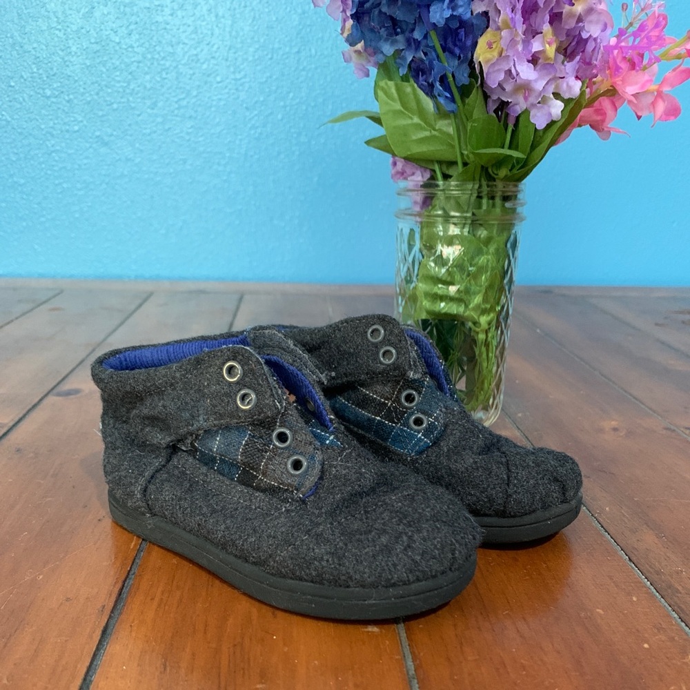 Toms Toddler Boy Boots Sneakers Gray Velcro Plaid